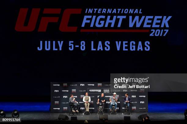 Former WEC light heavyweight champion and UFC contender Brian Stann hosts a Legends panel with former Light Heavyweight Champion Tito Ortiz, former...
