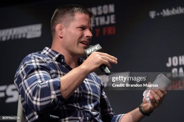 Former WEC light heavyweight champion and UFC contender Brian Stann hosts a Legends panel with former Light Heavyweight Champion Tito Ortiz, former...