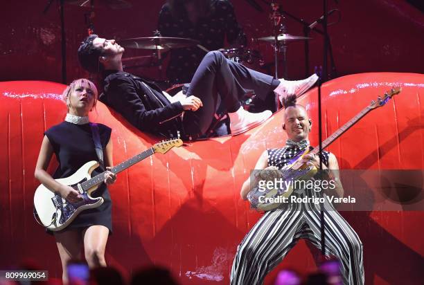 Performs on stage during Univision's "Premios Juventud" 2017 Celebrates The Hottest Musical Artists And Young Latinos Change-Makers at Watsco Center...