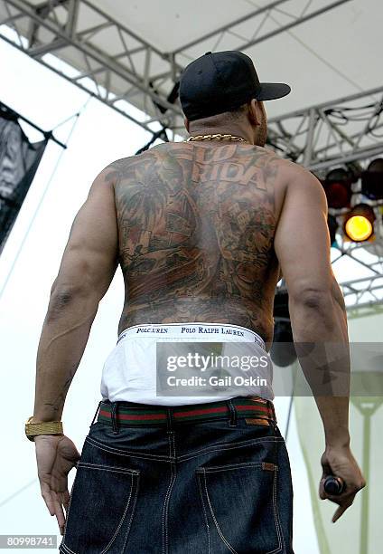 Flo Rida performs at the 2008 MtvU's Campus Invasion Music Tour at the University of Massachusetts May 4, 2008 in Boston, Massachusetts.