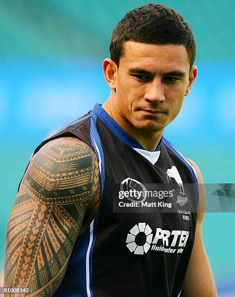 Sonny Bill Williams of the Kiwis looks on during a New Zealand Kiwis training session at the Sydney Cricket Ground on May 7, 2008 in Sydney,...