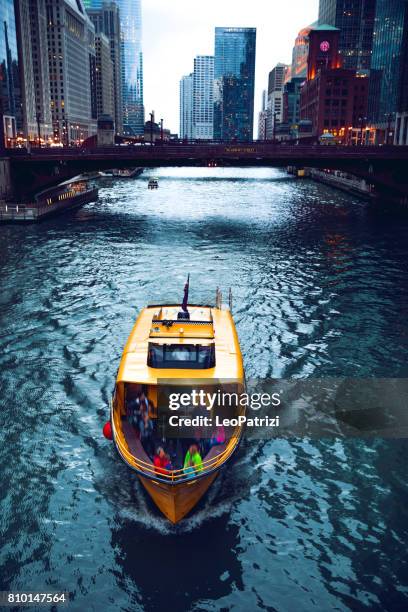 water taxi in the chicago - chicago river stock pictures, royalty-free photos & images