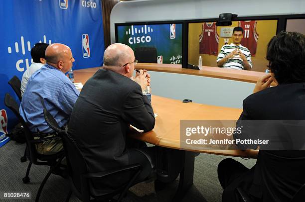 Cisco hosts a live video TelePresence Press Conference with NBA Star Yao Ming and members of the media in Beijing, Houston, New York and San Jose...