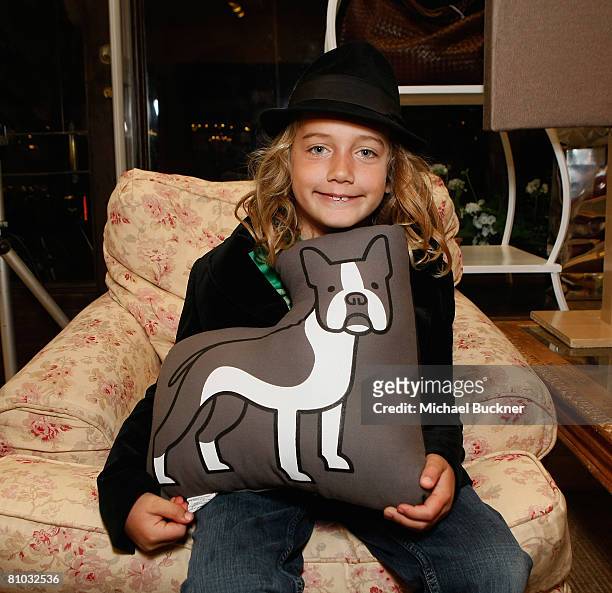 Auden McCaw attends Elyse Walker's Silver Party hosted by Valletta on May 8, 2008 in Pacific Palisades, California.
