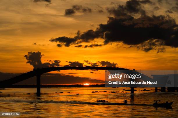 sunset at paraguay river - imagem a cores ストックフォトと画像