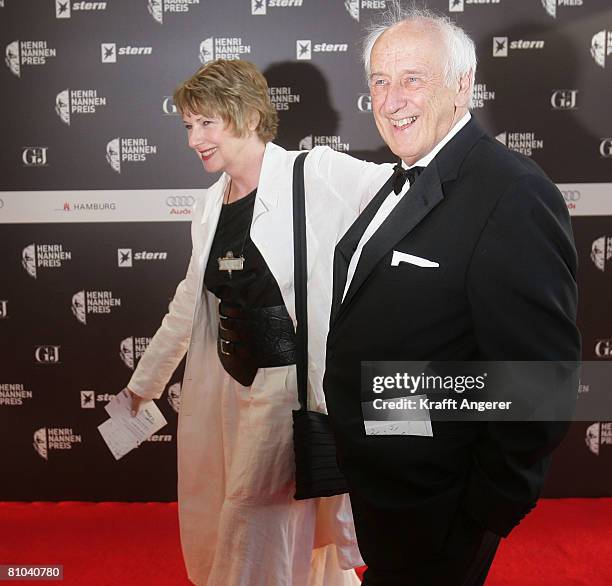 Photographer Thomas Hoepker and his wife Christine Kruchen attend the Henri-Nannen-Award on May 9, 2008 in Hamburg, Germany.