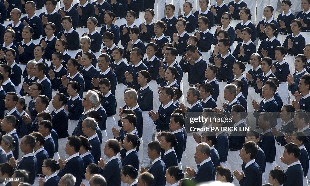Thousands of Taiwan's Buddhist faithfuls
