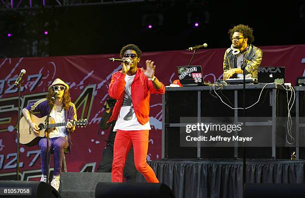 Cisco Rapper Goggles Cisco Rapper Photos et images de collection - Getty Images