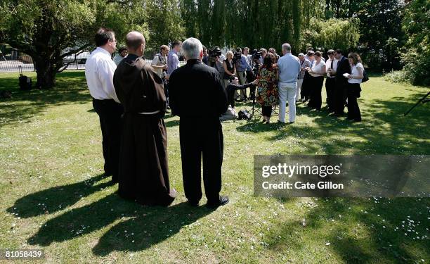 Markus Risch 15 Priest Headteacher Stock Photos, High-Res Pictures, and Images ...