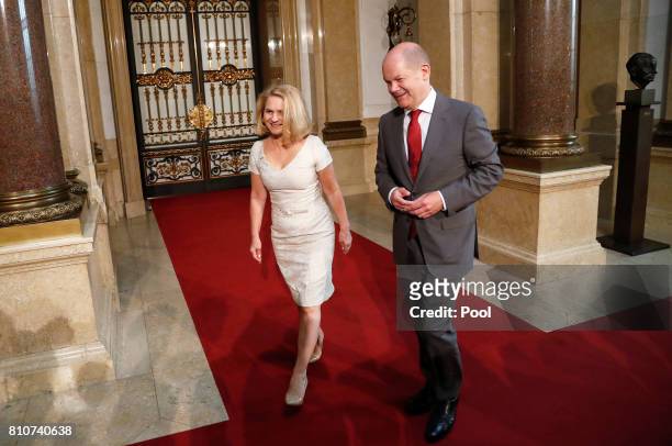 First Mayor of Hamburg Olaf Scholz welcomes Malgorzata Tusk , wife of European Council President Donald Tusk, during the partner program of G20...