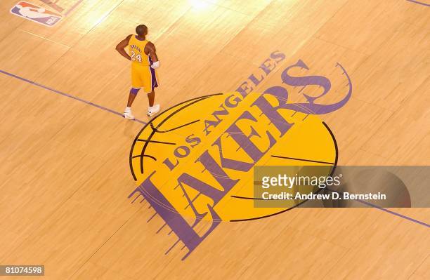 Kobe Bryant of the Los Angeles Lakers walks across the court in Game Two of the Western Conference Semifinals against the Utah Jazz during the 2008...