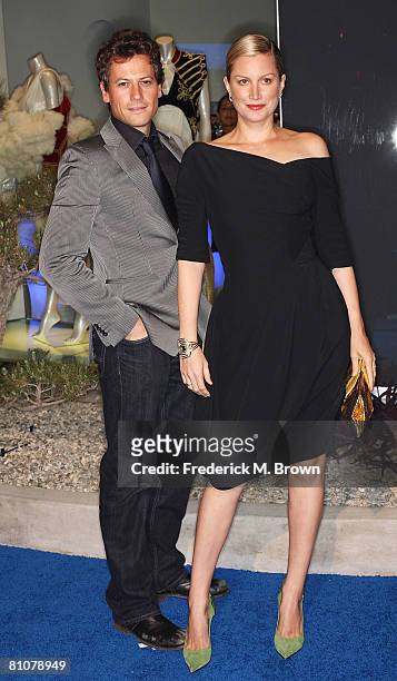 Actor Ioan Gruffudd and actress Alice Evans attend the launch of Alexander McQueen's Flagship Boutique on May 13, 2008 in Los Angeles, California.