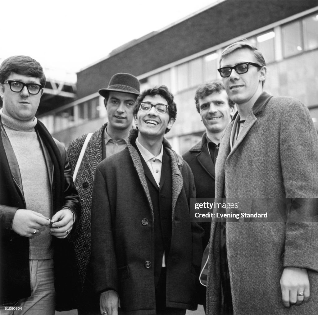 English pop group, Freddie and the Dreamers, 6th February 1965. Left