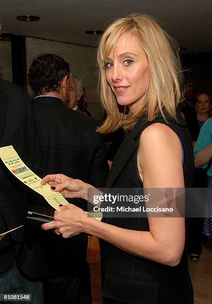 Actress Kim Raver casts a ballot at the after party for the New York premiere of HBO Films' "Recount", at The Four Seasons Restaurant in New York...