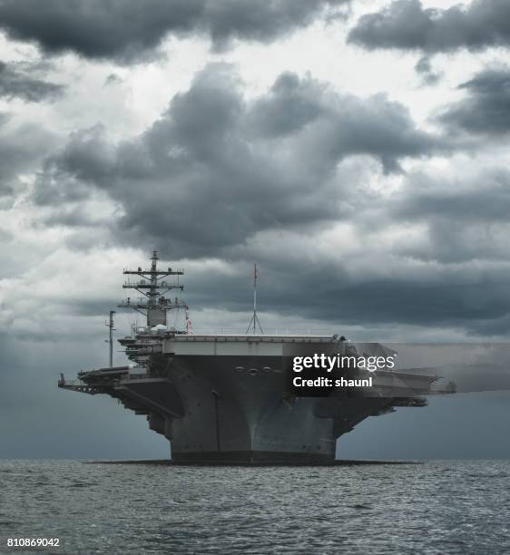 marina norteamericana aircraft carrier - us navy fotografías e imágenes de stock