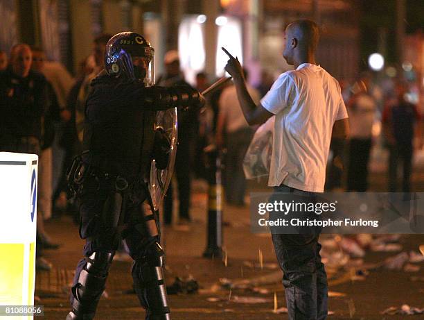 Cjp Riot 17 2008 Uefa Cup Final Riots Stock Photos, High-Res Pictures, and ...