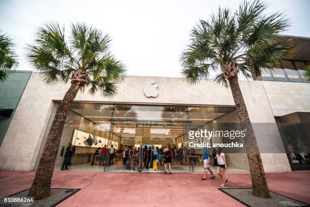 The Apple store on Florida Mall shopping centre Orlando Florida USA Stock  Photo - Alamy
