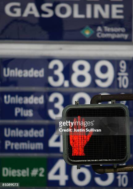 Gas prices approaching $4 per gallon are displayed at a USA Gasoline gas station May 14, 2008 in Martinez, California. The national average for a...