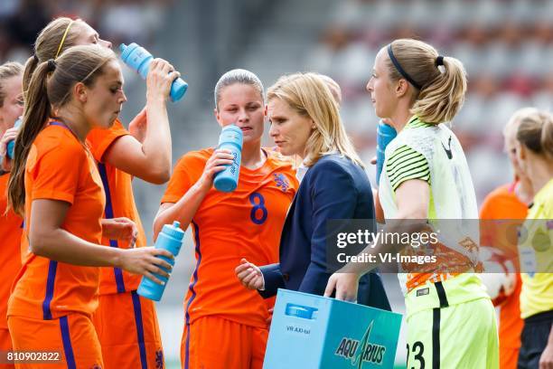 Lieke Martens of Holland, Sherida Spitse of Holland, coach Sarina Wiegman of Holland, goalkeeper Loes Geurts of Holland during the friendly match...