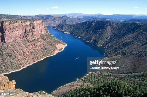 flaming gorge national recreation area - flaming gorge reservoir stock pictures, royalty-free photos & images