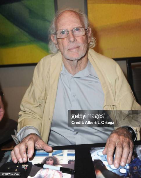 Actor Bruce Dern signs autographs at The Hollywood Show held at Westin LAX Hotel on July 8, 2017 in Los Angeles, California.
