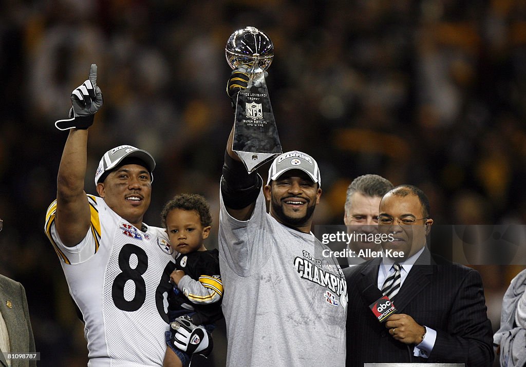 Super Bowl XL - Pittsburgh Steelers vs Seattle Seahawks