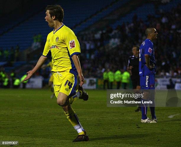 Jonathan Howson of Leeds celebrates his last minute winner during the Coca-Cola League One Playoff Semi Final match between Carlisle United and Leeds...