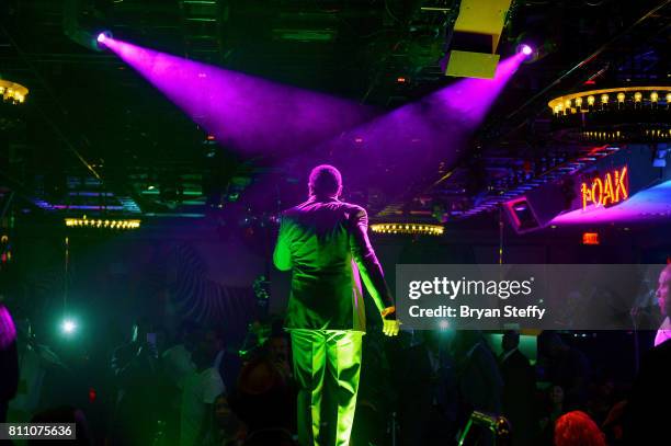 Singer Carl Thomas performs during the Coach Woodson Las Vegas Invitational red carpet and pairings gala at 1 OAK Nightclub at The Mirage Hotel &...