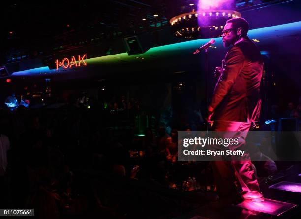 Singer Carl Thomas performs during the Coach Woodson Las Vegas Invitational red carpet and pairings gala at 1 OAK Nightclub at The Mirage Hotel &...