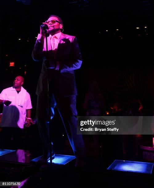 Singer Carl Thomas performs during the Coach Woodson Las Vegas Invitational red carpet and pairings gala at 1 OAK Nightclub at The Mirage Hotel &...