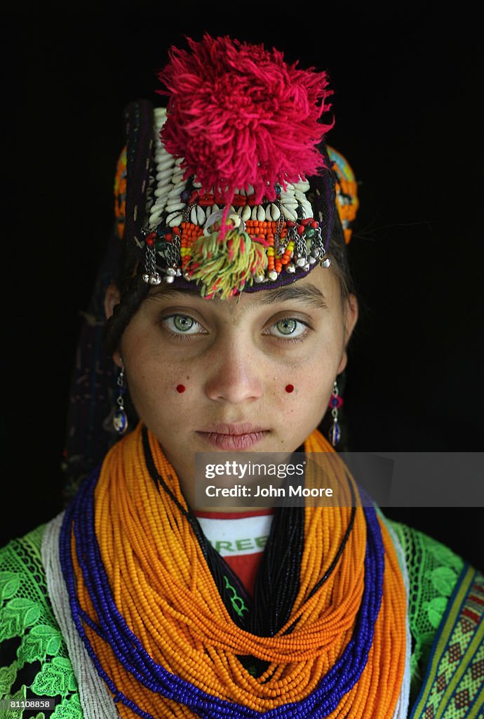 Polytheistic Kalash Tribe Celebrates Spring In Remote Mountains