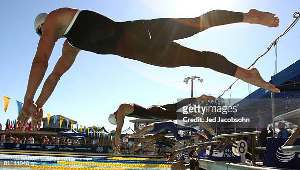 Aaron Peirsol of the USA starts the 200m freestyle at a preliminary round during the Santa Clara XLI International Swim Meet, part of the 2008 USA...