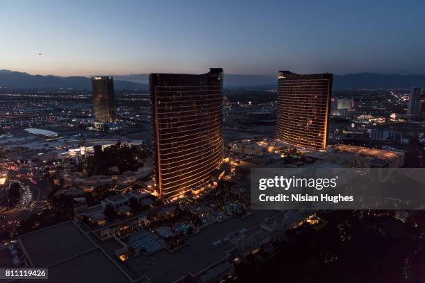 aerial photo of las vegas looking north, sunset - wynn las vegas stock pictures, royalty-free photos & images