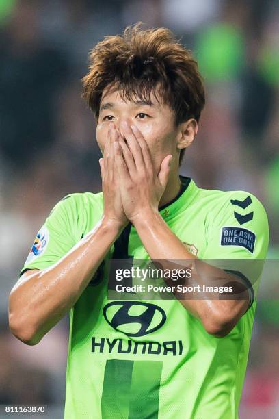 Jeonbuk Hyundai Motors FC midfielder Kim Bo Kyung reacts during the AFC Champions League 2016 Quarter Final 2nd leg between Jeonbuk Hyundai Motors FC...