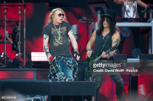 Axl Rose and Slash from Guns n' Roses perform at Stade de France on July 7, 2017 in Paris, France.