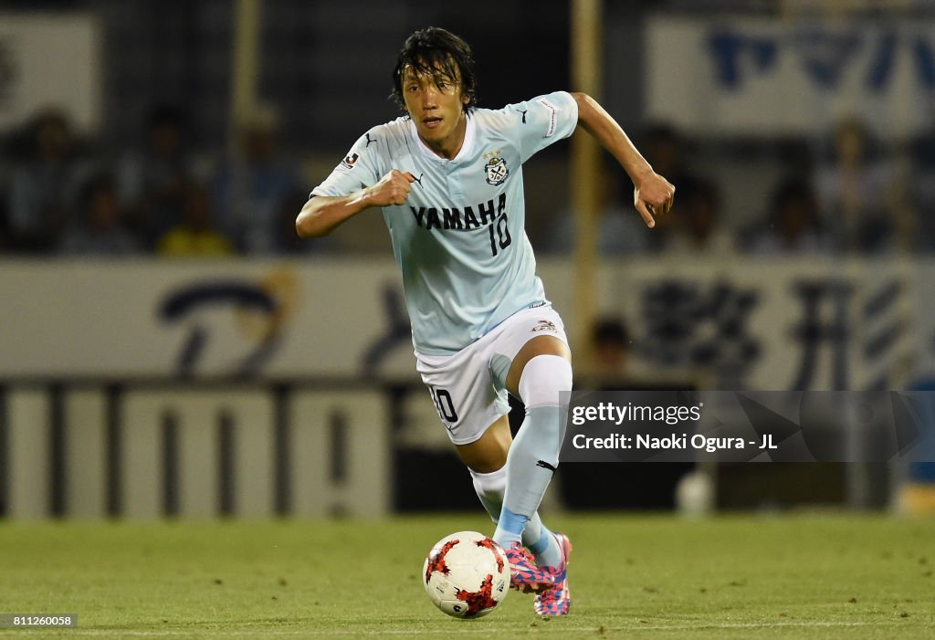 Jubilo Iwata v Ventforet Kofu - J.League J1