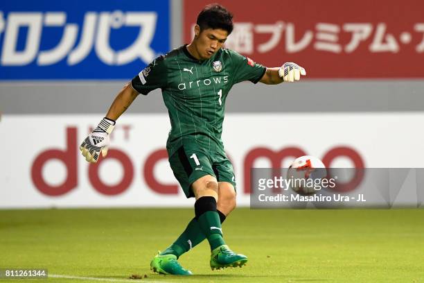 Jung Sung Ryong of Kawasaki Frontale in action during the J.League J1 match between Sagan Tosu and Kawasaki Frontale at Best Amenity Stadium on July...