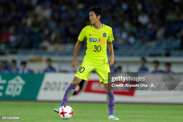 Kosei Shibasaki of Sanfrecce Hiroshima in action during the J.League J1 match between Yokohama F.Marinos and Sanfrecce Hiroshima at Nissan Stadium on...