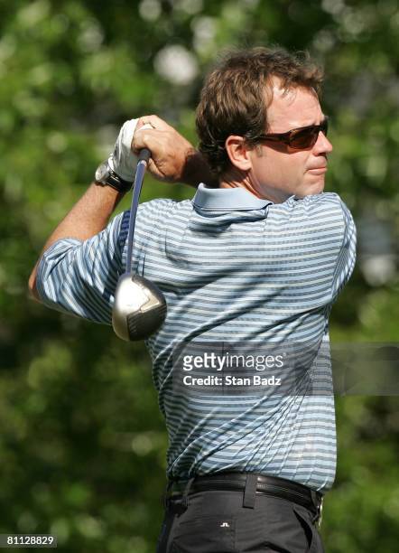 Actor Greg Kinnear hits from the second tee box during the third round of the BMW Charity Pro-Am at Thornblade Club held on May 17, 2008 in Greer,...