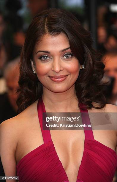 Bollywood actress Aishwarya Rai arrives at the premiere for the film 'Vicky Cristina Barcelona' at the Palais des Festivals during the 61st...