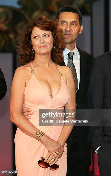 Venezia 62? Mostra Internazionale d'arte cinematografica: Passerella del Film ROMANCE AND CIGARETTES nella foto John Turturro and Susan Sarandon