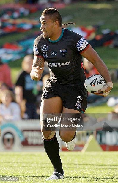 Frank Pritchard of the Panthers makes a line break during the round 10 NRL match between the Penrith Panthers and the Warriors at CUA Stadium on May...