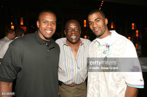 Washington Redskins wide receiver Malcolm Kelly, NFL hall of famer Deacon Jones and Buffalo Bills wide receiver James Hardy at the 2008 NFL PLAYERS...