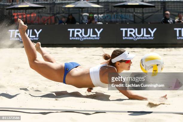 Betsi Flint attempts to keep the ball alive in the semifinal match against Jennifer Fopma and Kelly Reeves during day 4 of the AVP San Francisco Open...