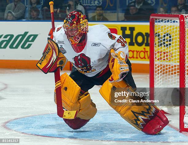 Mike Murphy of the Belleville Bulls gets set to make a save against the Spokane Chiefs in the second game of the Memorial Cup Championship on May 17,...