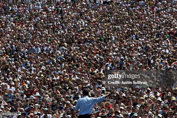 Democratic presidential hopeful U.S. Sen. Barack Obama speaks to a crowd at Waterfront Park May 18, 2008 in Portland, Oregon. An estimated 75,000...