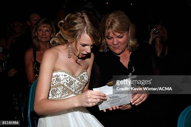 Musician Taylor Swift during the 43rd annual Academy Of Country Music Awards held at the MGM Grand Garden Arena on May 18, 2008 in Las Vegas, Nevada.