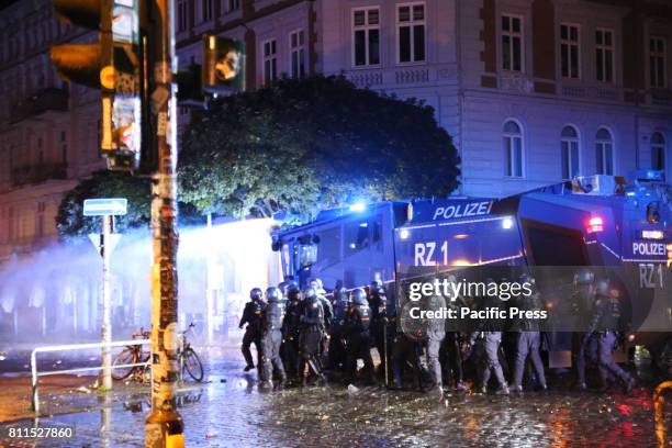 New riots erupted in Schanzenviertel. Police used the heavy armed special forces GSG9 during new riots erupted in Schanzenviertel.