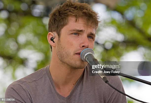 John Mclaughlin (Artist) Photos and Premium High Res Pictures - Getty ...