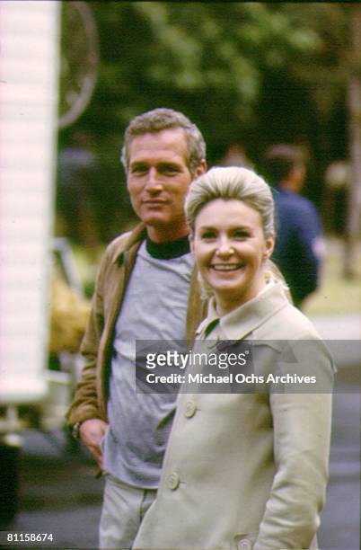 Photo of Paul Newman and Joanne Woodward.